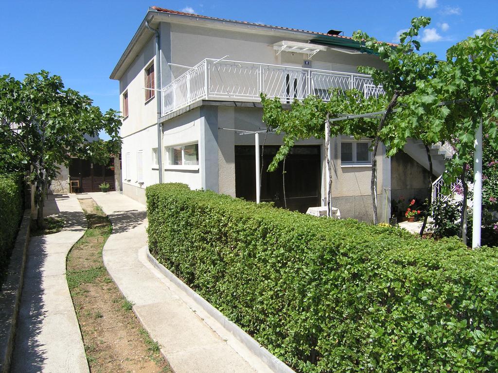 Apartman Vera Кърк Екстериор снимка