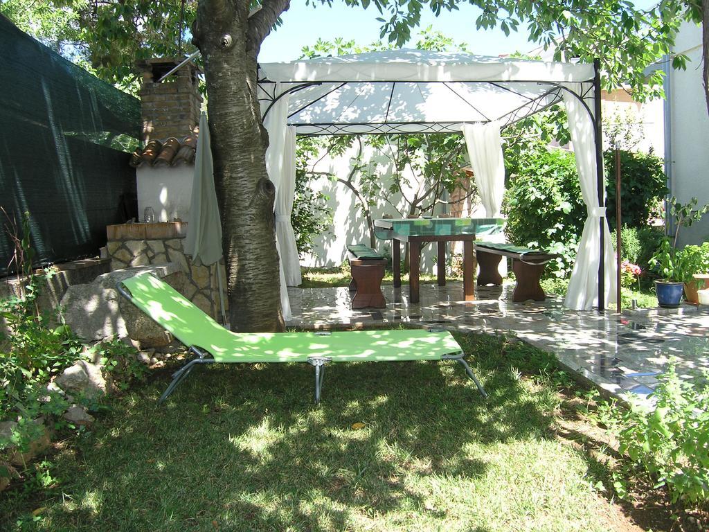 Apartman Vera Кърк Екстериор снимка