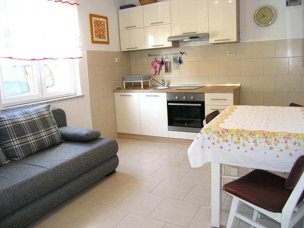 Apartman Vera Кърк Екстериор снимка